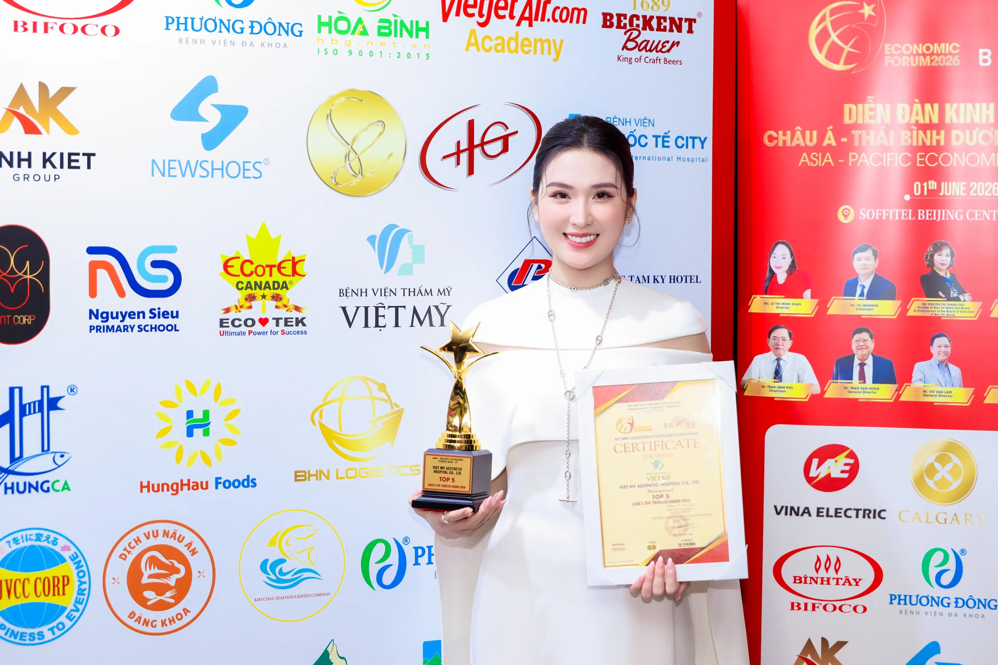 BỆNH VIỆN THẨM MỸ VIỆT MỸ ĐƯỢC VINH DANH “TOP 5 THƯƠNG HIỆU UY TÍN HÀNG ĐẦU CHÂU Á 2026” TẠI DIỄN ĐÀN KINH TẾ CHÂU Á – THÁI BÌNH DƯƠNG